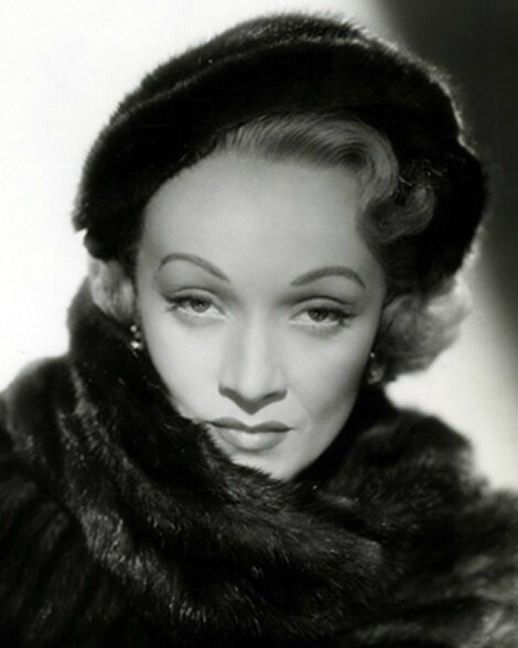 290px-Marlene_Dietrich_in_No_Highway__1951___Cropped_1_