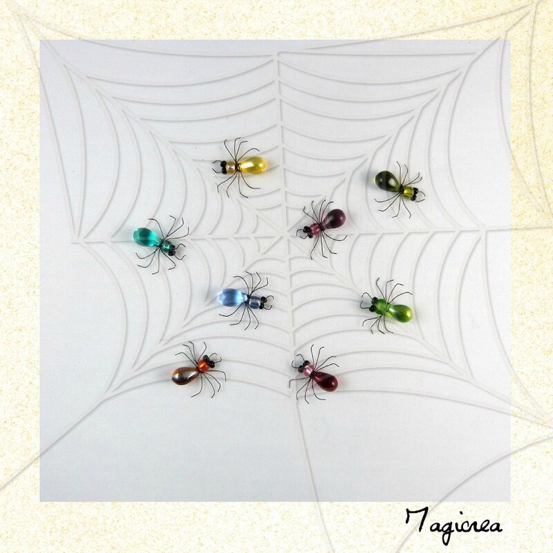 araignées perles multicolores