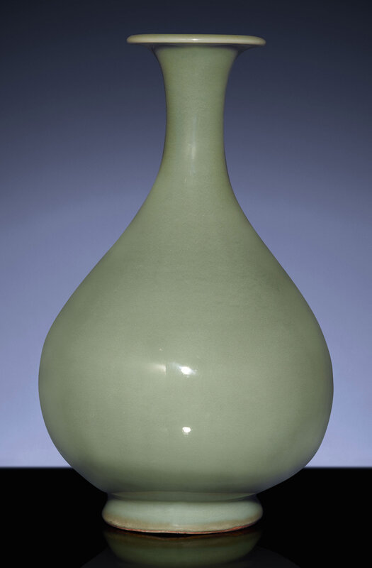 A very rare early Ming Longquan celadon pear-shaped vase, yuhuchunping, Hongwu period (1368-1398)