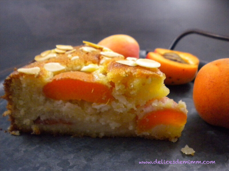 Gâteau fondant aux amandes et aux abricots 4