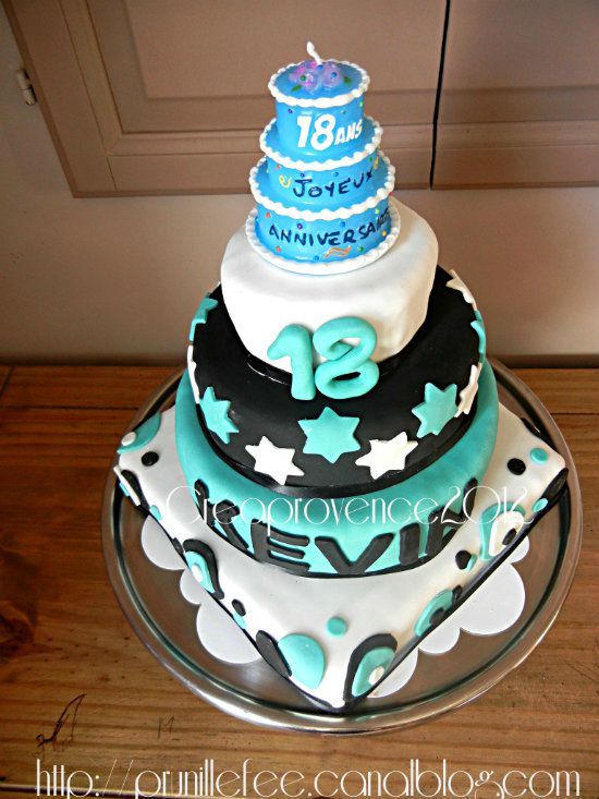 wedding cake bleu