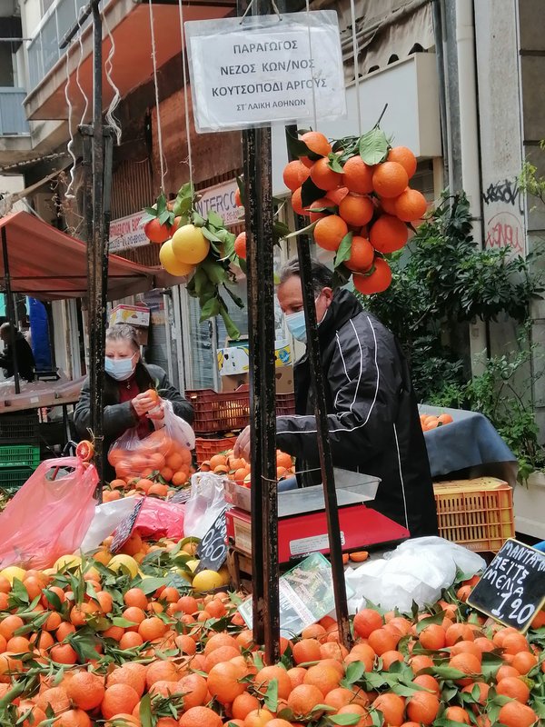 marché de Kipseli marchand d'agrumes
