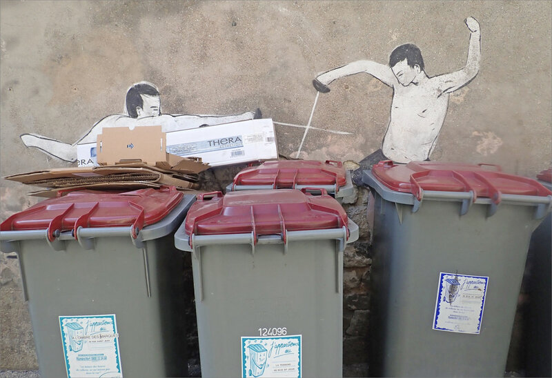 ville poubelles graff combat épée 300319