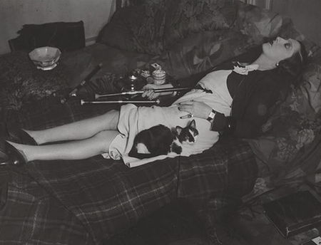 brassai_uneopiomanendormie_1931