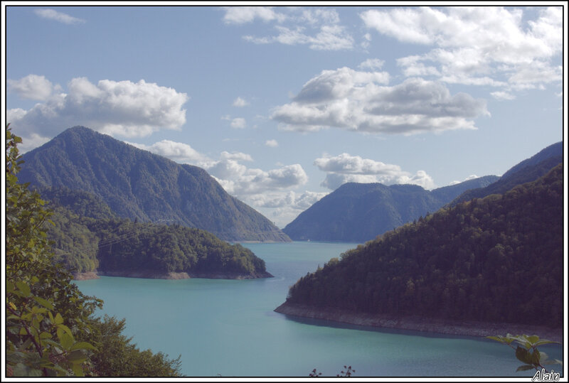 lac de montagne