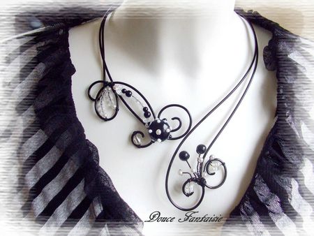 collier-collier-noir-et-blanc-en-fil-alumin-1442478-001-17028_big
