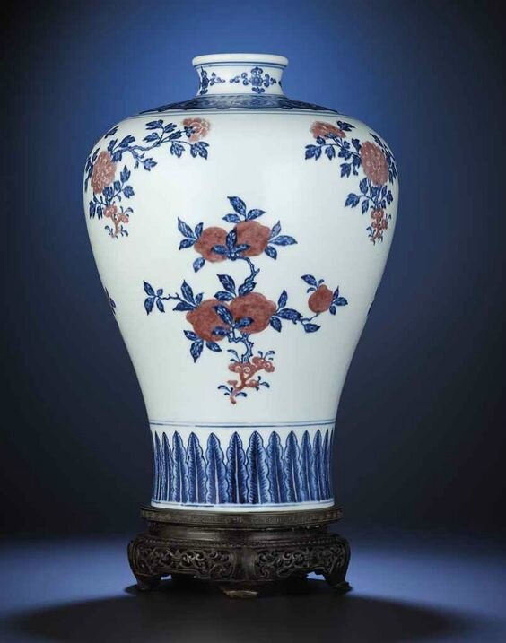 A fine and exceedingly rare underglaze blue and copper-red meiping, Qianlong six-character sealmark and of the period (1736-1795)