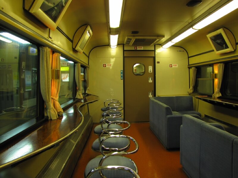 Noto JR 489 Salon car