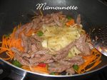 Boeuf_aux_oignons_et_aux_p_tes_chinoises_013