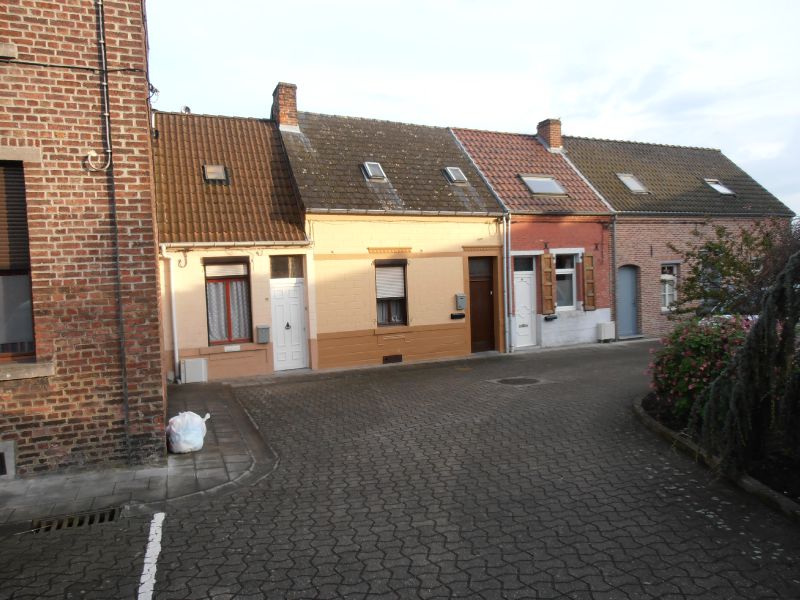 Rue de Maubeuge - petites maisons 2