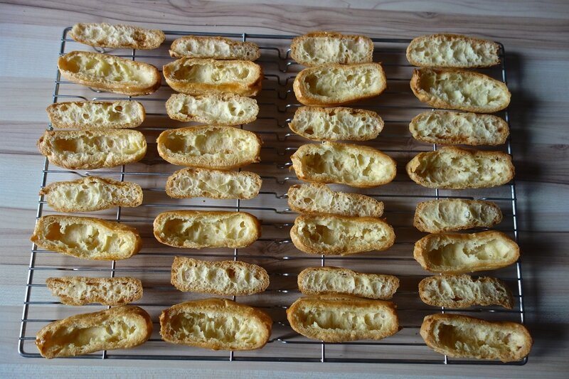 éclairs évidés