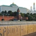 Le Kremlin est cerné ...