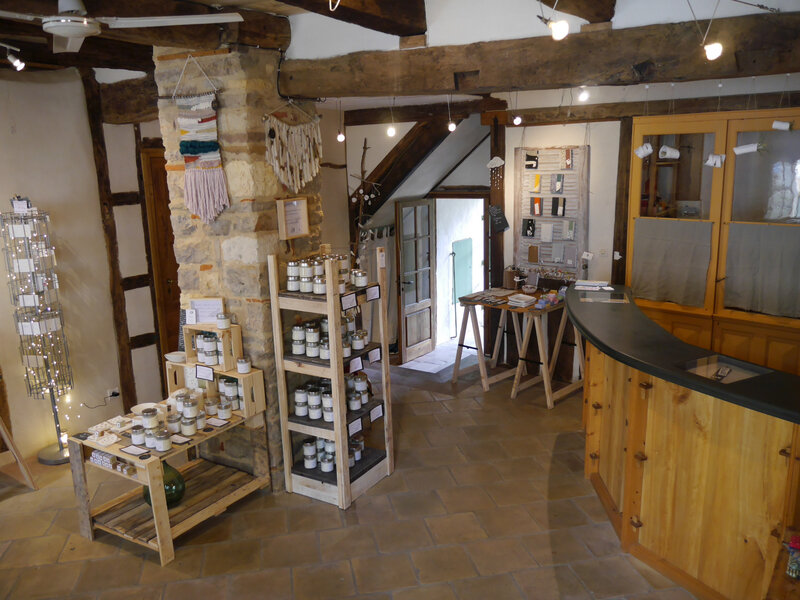 OH! (les mains!) Boutique éphémère 39 Grand rue de l'Horloge à Cordes sur Ciel (81)