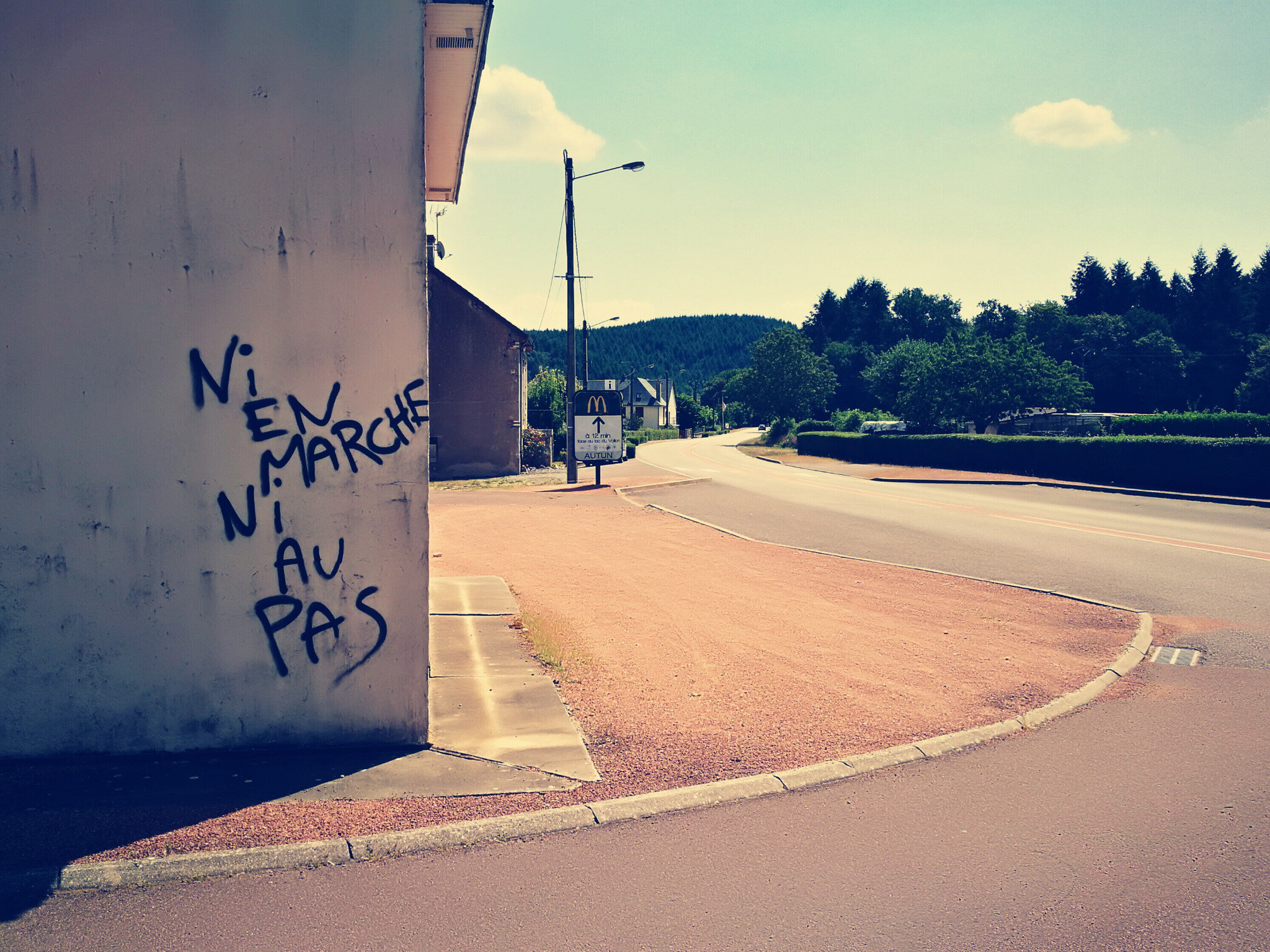 La Celle-en-Morvan, tag (71)