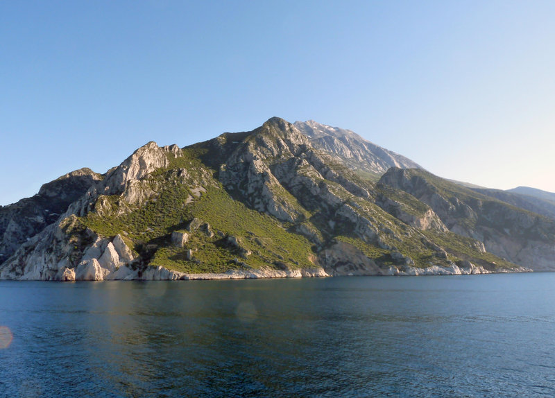 Mount_Athos_(auteur author michael clarke stuff 27 avril 2012)
