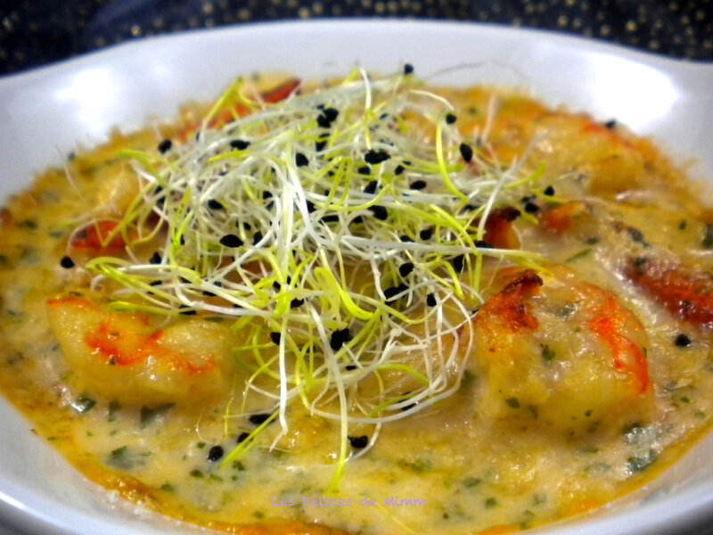 Cassolette de homard et scampis et une petite bisque en prime 5