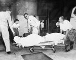 1957_08_01_NY_arrive_hospital_fausse_couche_010_010_1