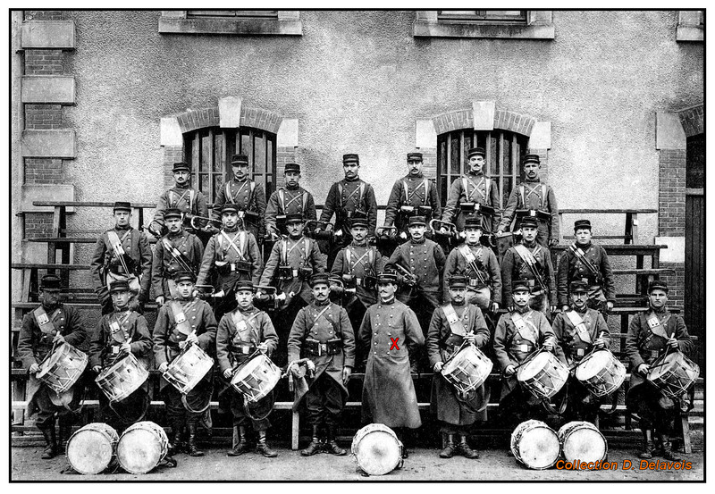 Les tambours et les clairons - annee 1911