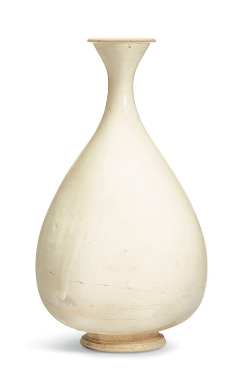 A Cizhou white glazed pear-shaped vase, yuhuchunping, Northern Song-Jin dynasty (960-1234)