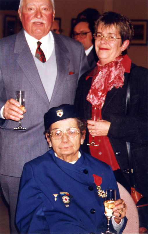1989 à Genève, remise de la médaille F