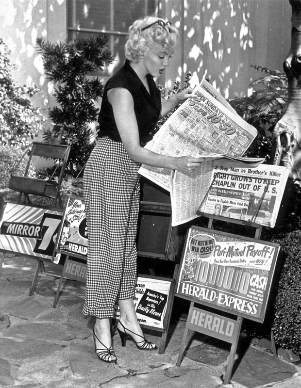 1952-09-FOX_studios-03-press-010-1a