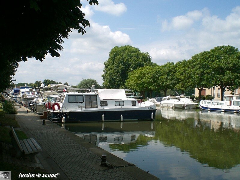 Au Port de Briare dans le Loiret