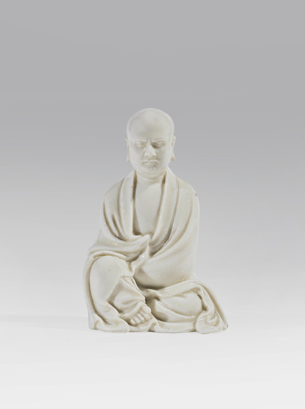 A small Dehua figure of Damo, 17th-18th century