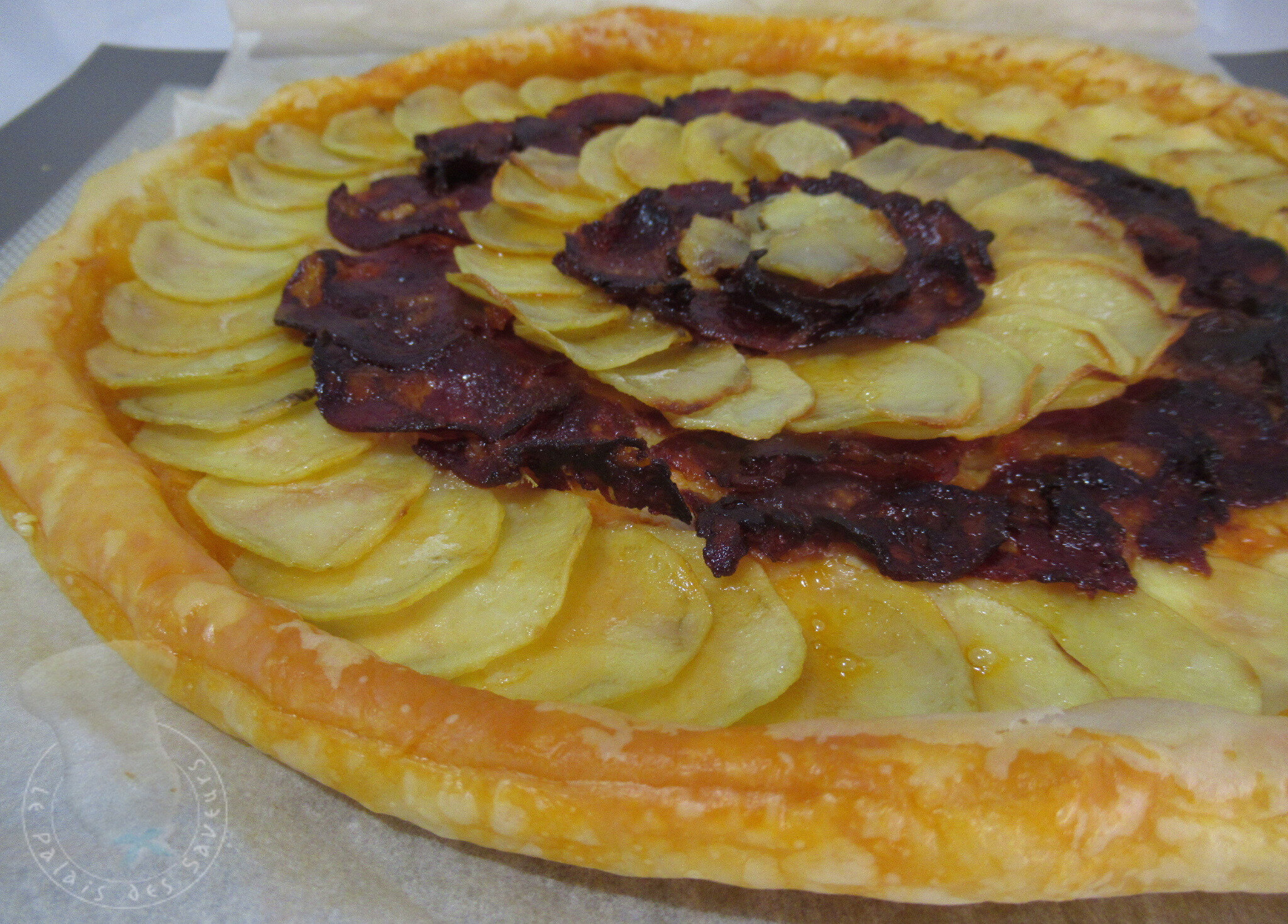 Tarte fine aux pommes de terre et chorizo