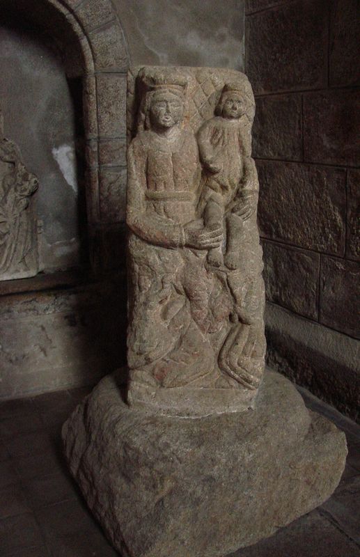 ST LEONARD DE NOBLAT 3