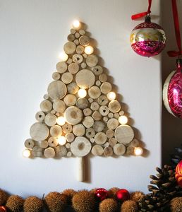 wall-christmas-tree-ideas-1