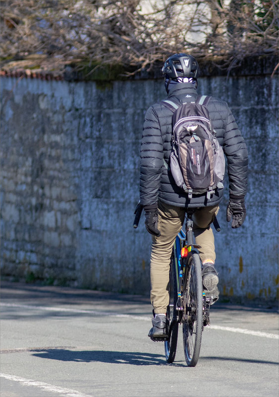cycliste mains libres 090222