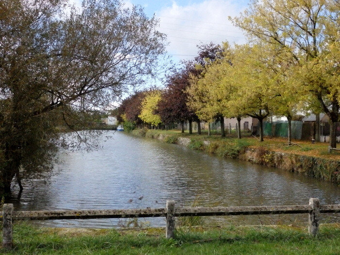 Port la Copine Canal Nivernais