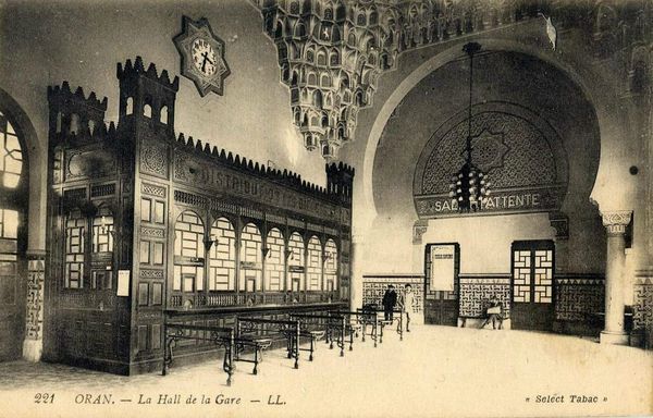 Oran- Gare PLM intérieure- 04