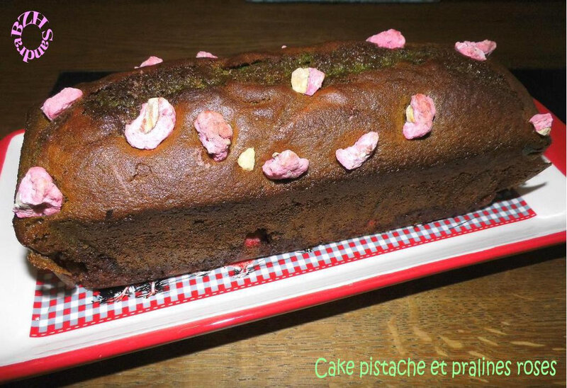 1116 Cake pistache et pralines roses 1