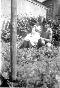 famille rue d'Olima022 10 juin 1950 (1)