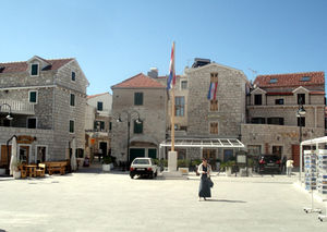 PLACE_DU_VILLAGE_2