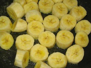 Bananes_sauce_Marrons