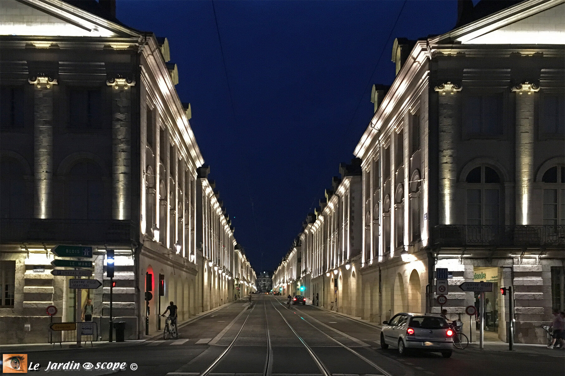 Rue Royale à Orléans un soir d'été bien chaud...