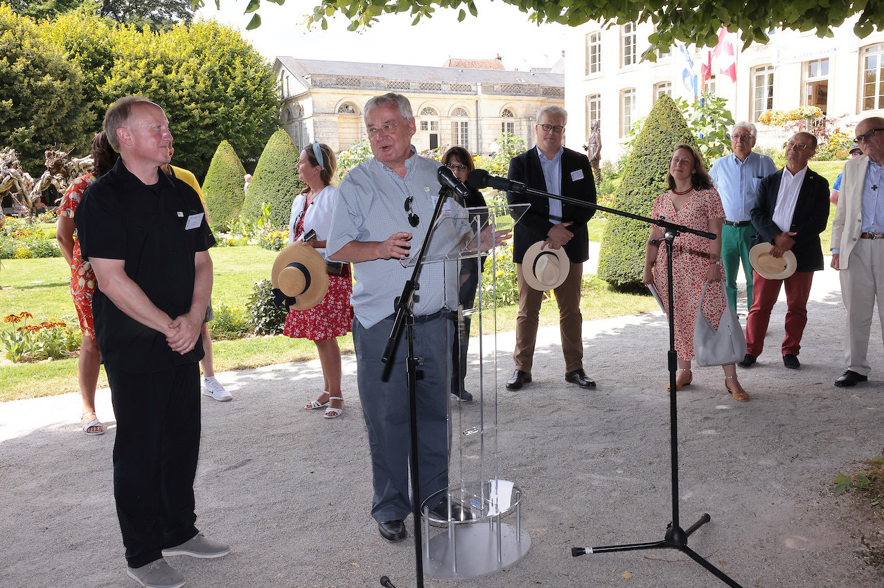43. Allocution de Jean Claude Lenoir