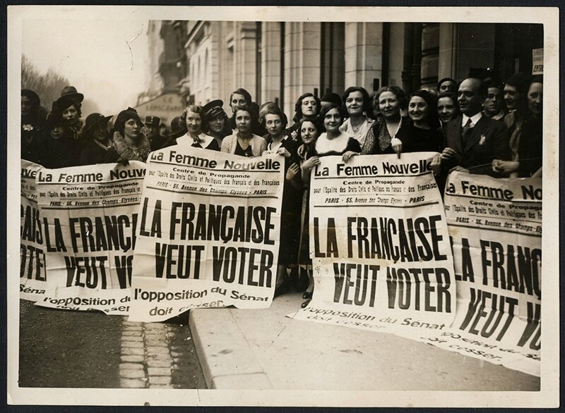 La-française-veut-voter©INA petit