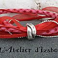 Je vois rouge ! Tout rouge ! Avec ce <b>bracelet</b> double tour liberty vichy rouge, organza, daim, <b>coton</b> <b>ciré</b> rouge !