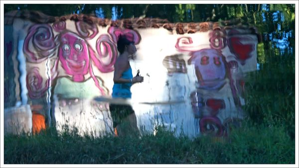 ville jogger reflets graffitis 200813 1 JEnsor
