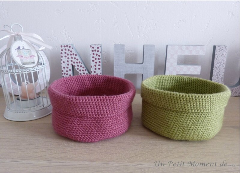 Paniers en crochet rose et vert