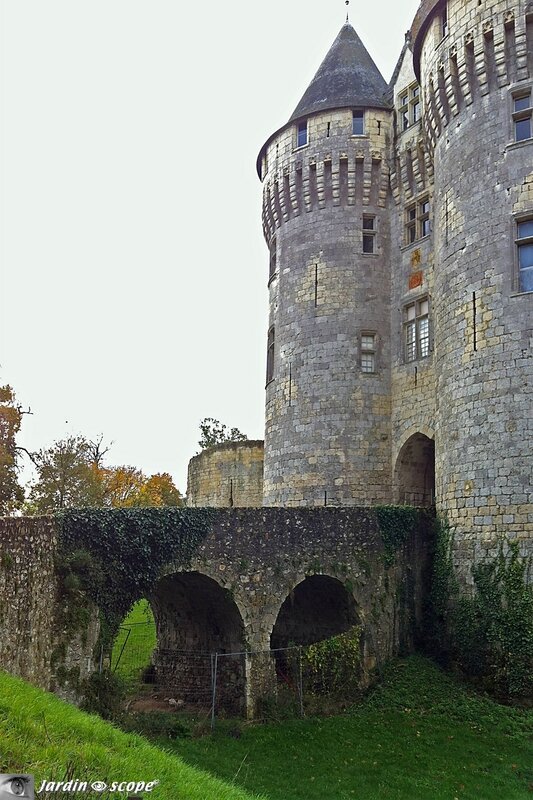 Pont d'entrée du Château St-Jean de Nogent-le-Rotrou