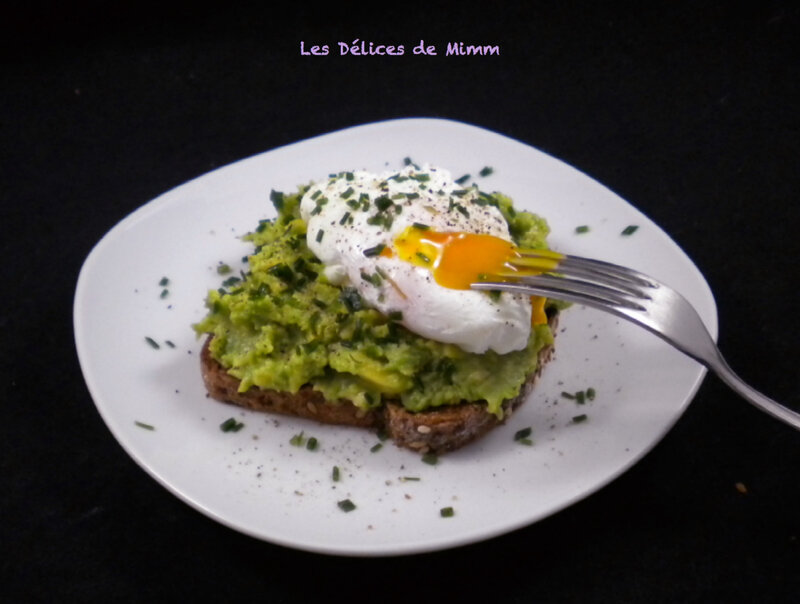 Avocado toast à l’œuf poché