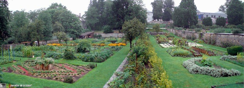 Panorama du potager régulier