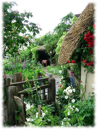 old_english_cottage_garden_1_