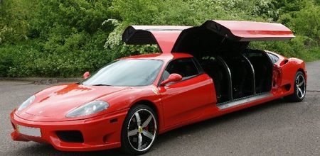 ferrari_limo