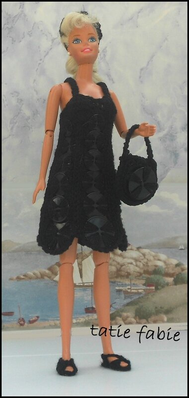 p'tite robe noire barbie 004