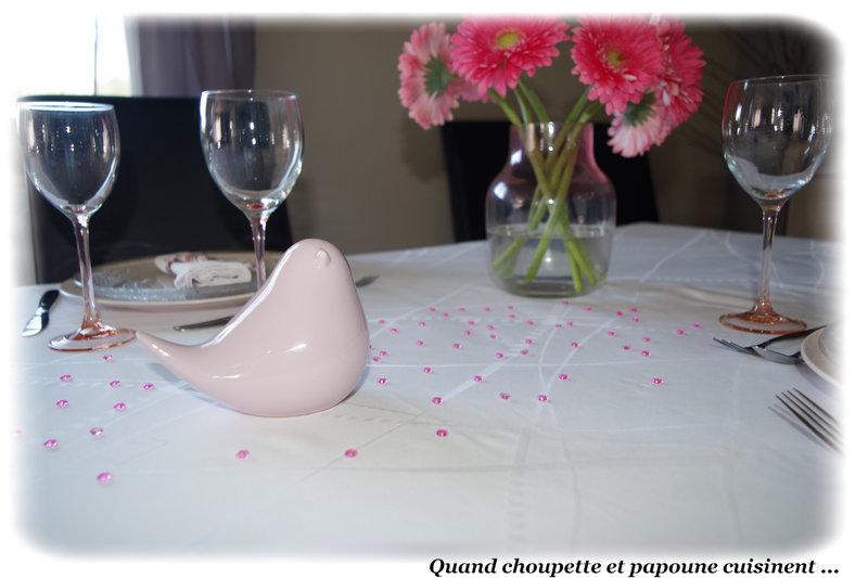table spéciale fête des mères rose pâle et blanche2021-7331